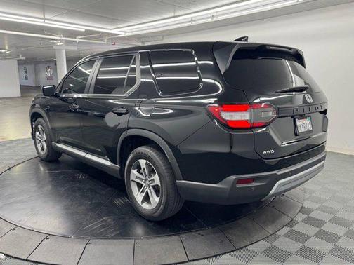 Crystal Black Pearl 2024 Honda Pilot EX-L