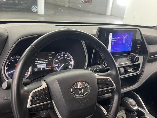 2024 Toyota Highlander XSE