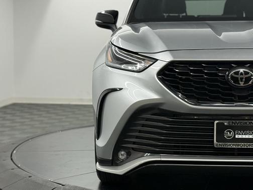 2024 Toyota Highlander XSE