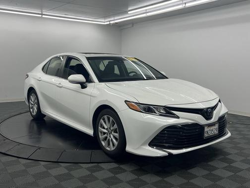 2018 Toyota Camry LE