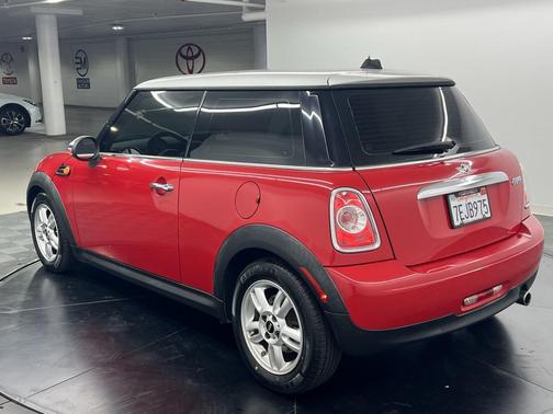 2013 MINI Hardtop Cooper