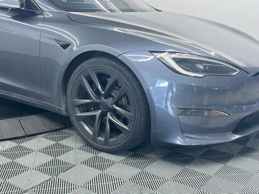 2022 Tesla Model S Base