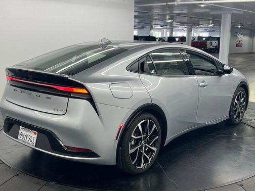 Cutting Edge 2025 Toyota Prius Plug-In Hybrid XSE