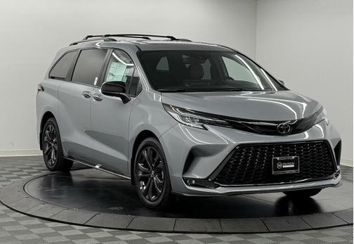 2026 Toyota Sienna XSE 7 Passenger