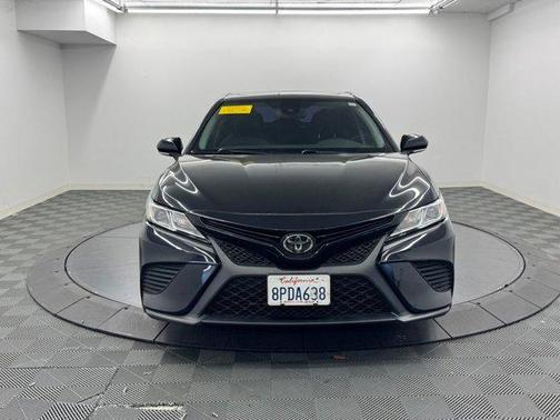 Midnight Black Metallic 2020 Toyota Camry SE