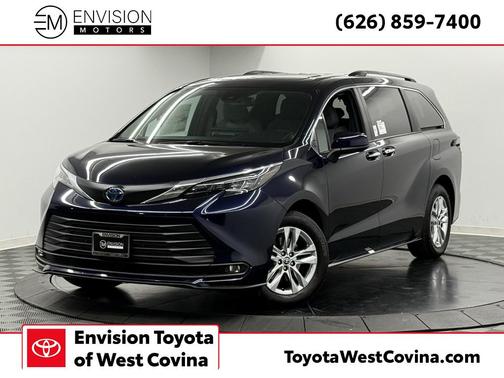 2025 Toyota Sienna XLE