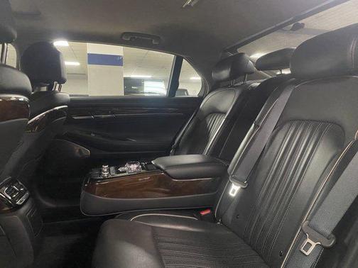 2019 Genesis G90 Premium