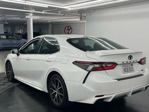 2023 Toyota Camry SE