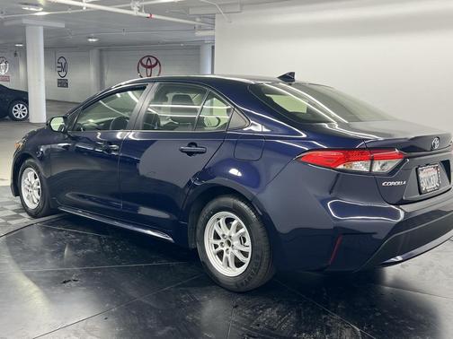 2022 Toyota Corolla Hybrid LE