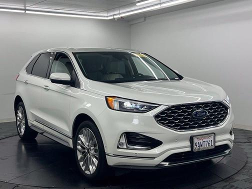 Star White Metallic Tri-Coat 2022 Ford Edge Titanium