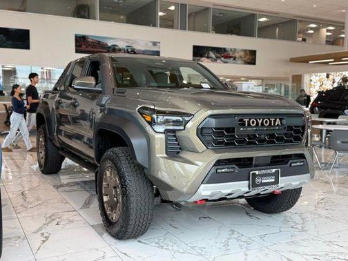 2026 Toyota Tacoma Hybrid Trailhunter