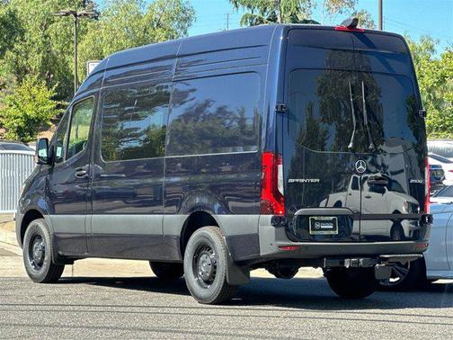 2024 Mercedes-Benz Sprinter 2500 Cargo 144 WB