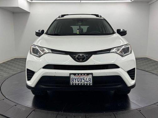 Super White 2018 Toyota RAV4 LE