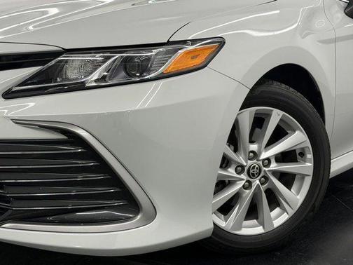 Ice Edge 2024 Toyota Camry LE