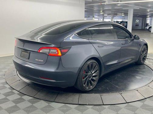 Midnight Silver Metallic 2023 Tesla Model 3 Performance