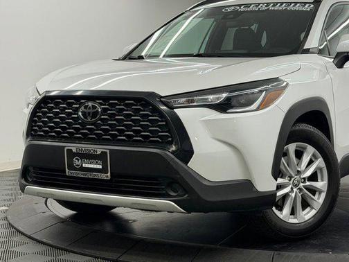 Wind Chill Pearl 2022 Toyota Corolla Cross LE
