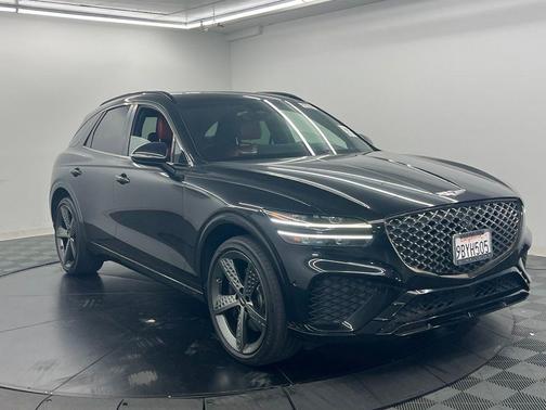 Vik Black 2023 Genesis GV70 2.5T AWD