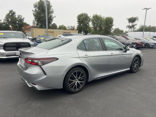 2021 Toyota Camry SE