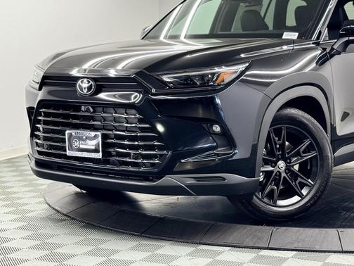 2026 Toyota Grand Highlander Hybrid Nightshade Edition