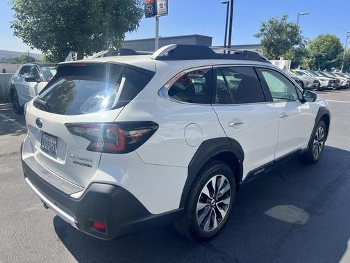 2023 Subaru Outback Touring XT