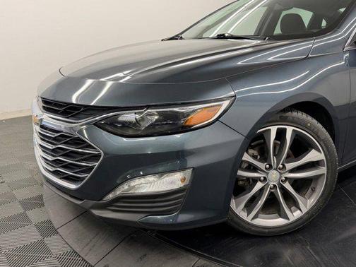 Shadow Gray Metallic 2021 Chevrolet Malibu FWD LT