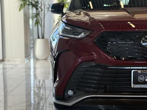 2026 Toyota Highlander XSE