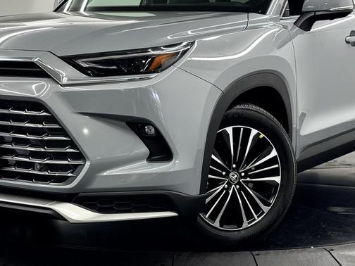 2026 Toyota Grand Highlander Hybrid Limited MAX