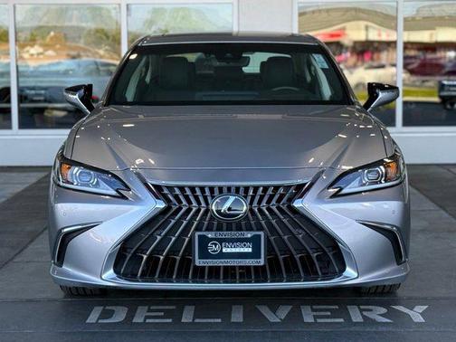 2024 Lexus ES 250 Base