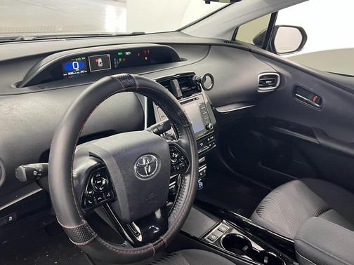 2021 Toyota Prius Prime LE