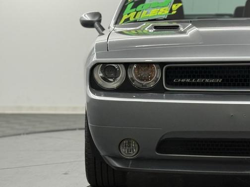 2014 Dodge Challenger SXT