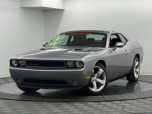 2014 Dodge Challenger SXT