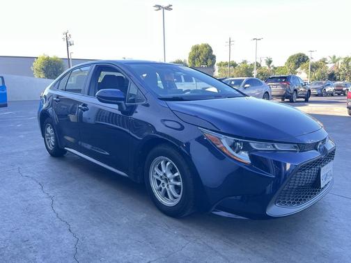 2022 Toyota Corolla Hybrid LE