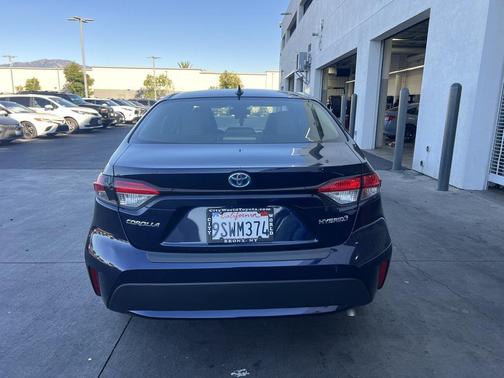 2022 Toyota Corolla Hybrid LE