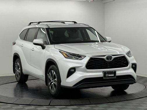 2026 Toyota Highlander Hybrid XLE