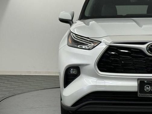 2026 Toyota Highlander Hybrid XLE