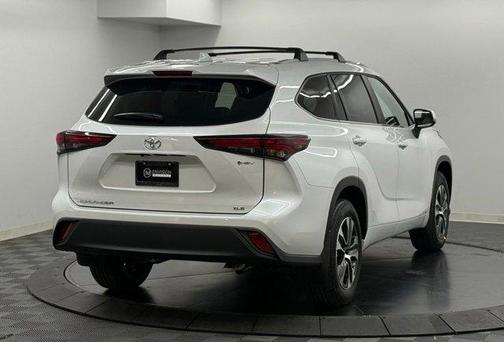 2026 Toyota Highlander Hybrid XLE