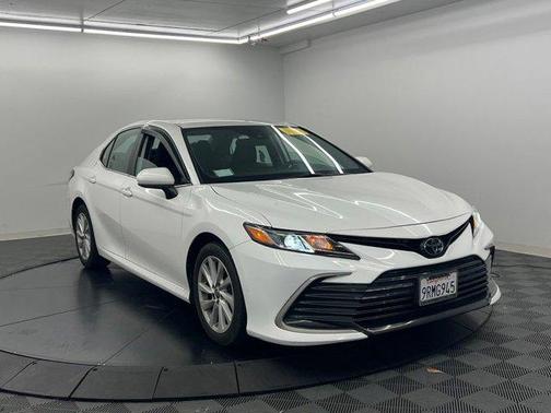 White 2022 Toyota Camry LE