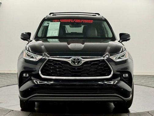 2026 Toyota Highlander Hybrid Limited