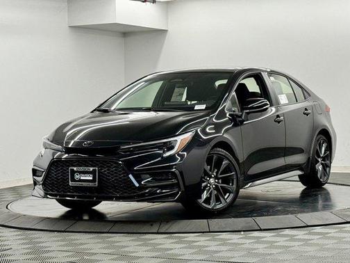 Midnight Black Metallic 2026 Toyota Corolla SE