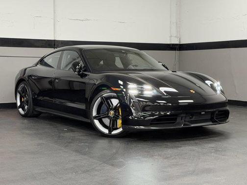 2022 Porsche Taycan Turbo S