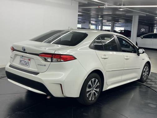 2021 Toyota Corolla Hybrid LE