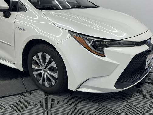 2021 Toyota Corolla Hybrid LE