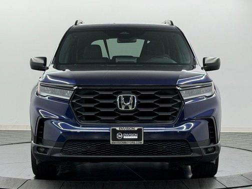 Obsidian Blue Pearl 2024 Honda Pilot Sport