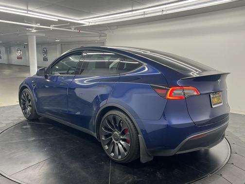 2022 Tesla Model Y Performance Dual Motor All-Wheel Drive