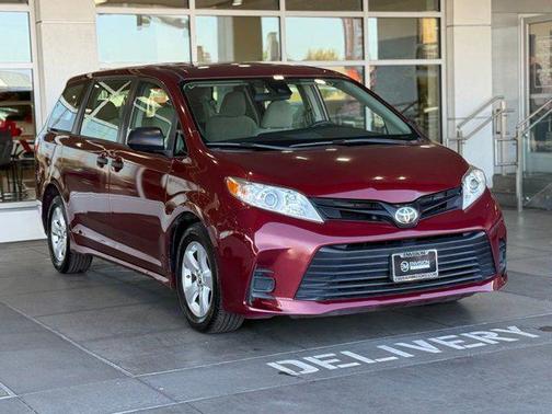 2018 Toyota Sienna SE
