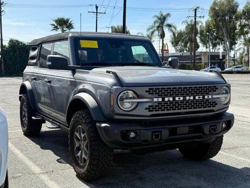 2023 Ford Bronco Badlands