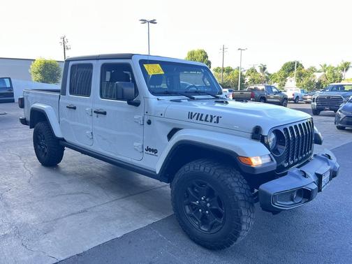 2023 Jeep Gladiator Willys 4x4