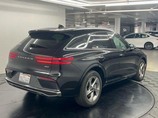 2026 Genesis GV70 2.5T Select