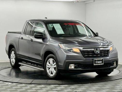 Modern Steel Metallic 2017 Honda Ridgeline RT