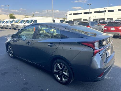 2022 Toyota Prius XLE